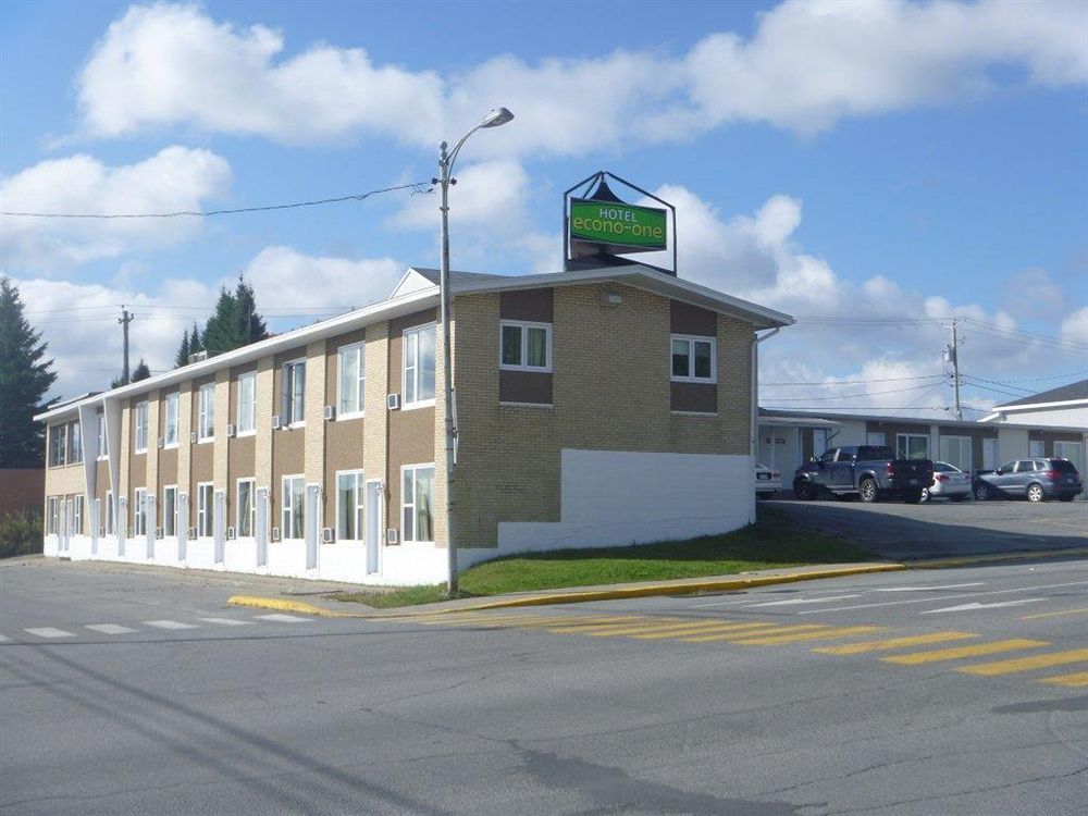 Hotel Econo-One Amos Exterior foto